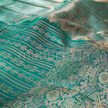 Load image into Gallery viewer, Rama Green Pure Kanjivaram Silk Saree