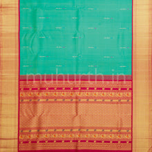 Load image into Gallery viewer, Ramar Green Pure Kanjivaram Silk Saree with Arakku