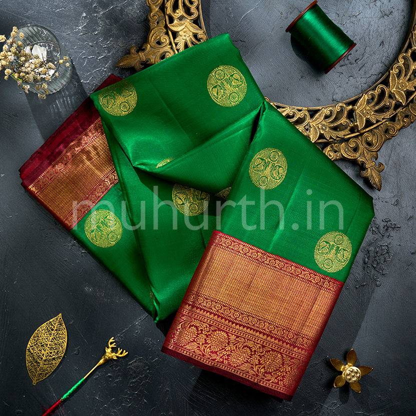 Kanjivaram Dark Green Silk Saree with Dark Arakku