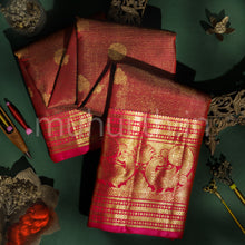 Load image into Gallery viewer, Arakku Vaira Oosi Kanjivaram Silk Saree with Rose