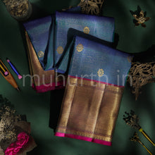 Load image into Gallery viewer, Mayil Kazhuthu Vaira Pure Kanjivaram Silk Saree with Magenta