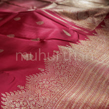 Load image into Gallery viewer, Arakku Pure Kanjivaram Silk Saree