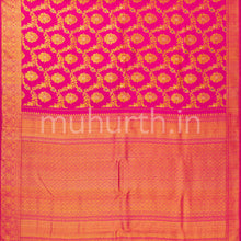 Load image into Gallery viewer, Rani Pink Kanjivaram Silk Saree