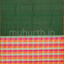 Load image into Gallery viewer, Green Pure Kanjivaram Silk Saree