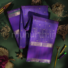 Load image into Gallery viewer, Meenakshi Vaira Oosi Pure Zari Kanjivaram Silk Saree