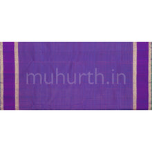 Load image into Gallery viewer, Meenakshi Vaira Oosi Pure Zari Kanjivaram Silk Saree
