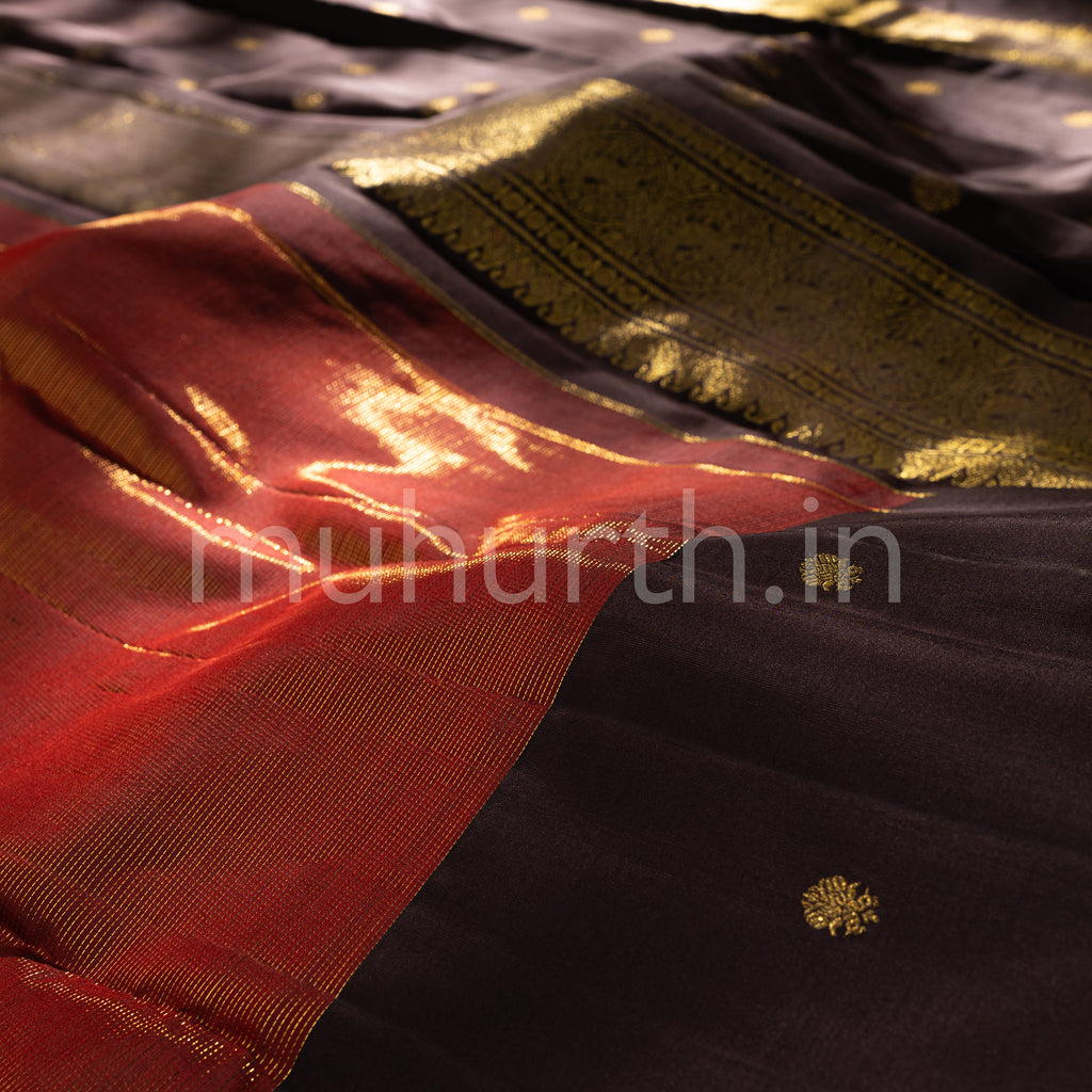 Arakku Kanjivaram Silk Saree with Pakku