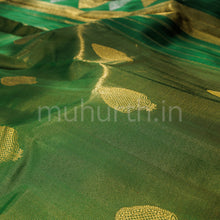 Load image into Gallery viewer, Green Pure Kanjivaram Silk Saree