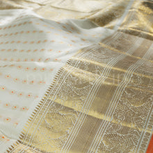 Load image into Gallery viewer, Off-White Pure Vaira Oosi Kanjivaram Silk Saree
