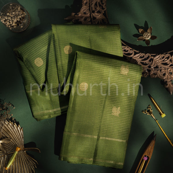 Sampanga Vaira Oosi Pure Zari Kanjivaram Silk Saree