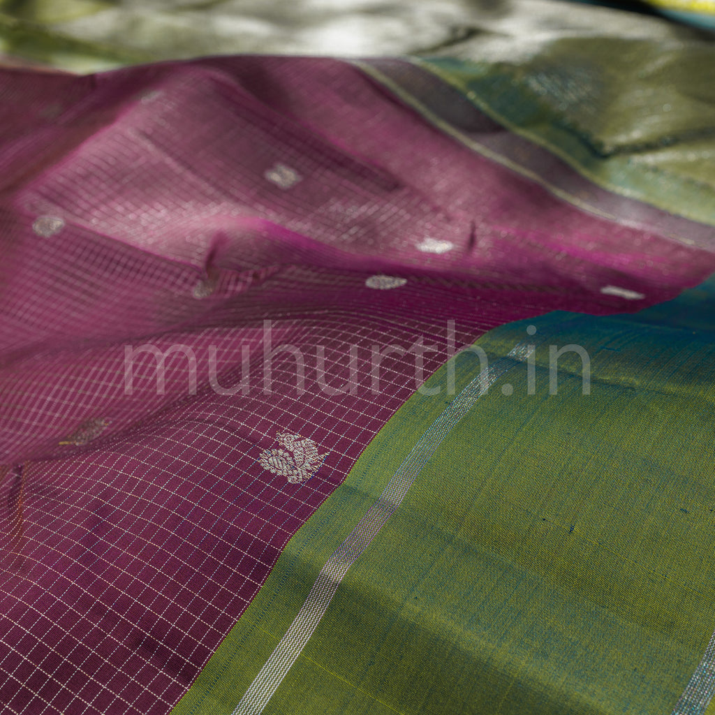 Pakku Pure Kanjivaram Silk Saree with Sampanga