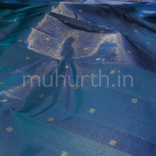 Load image into Gallery viewer, Mayil Kazhuthu Pure Zari Tissue Kanjivaram Silk Saree