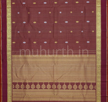 Load image into Gallery viewer, Pakku Pure Kanjivaram Silk Saree