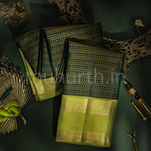 Load image into Gallery viewer, Green Veldhari Pure Kanjivaram Silk Saree with Leaf Green