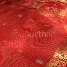 Load image into Gallery viewer, Bright Red Oosi-Kattam Pure Kanjivaram Silk Saree