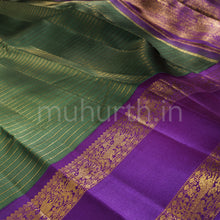 Load image into Gallery viewer, Green Veldhari Pure Zari Kanjivaram Silk Saree with Magenta