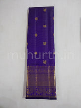 Load image into Gallery viewer, Violet Pure Vaira Oosi Kanjivaram Silk Saree